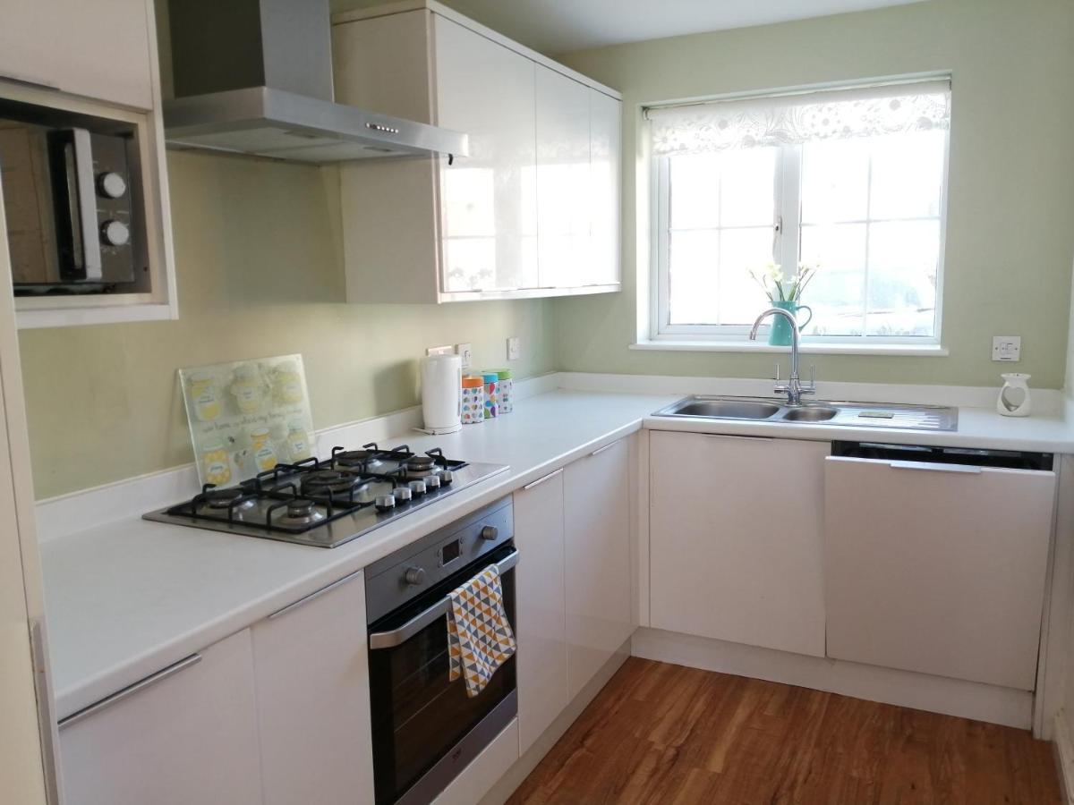 Spacious Townhouse With Sea Views Near Cardiff Barry Exterior photo