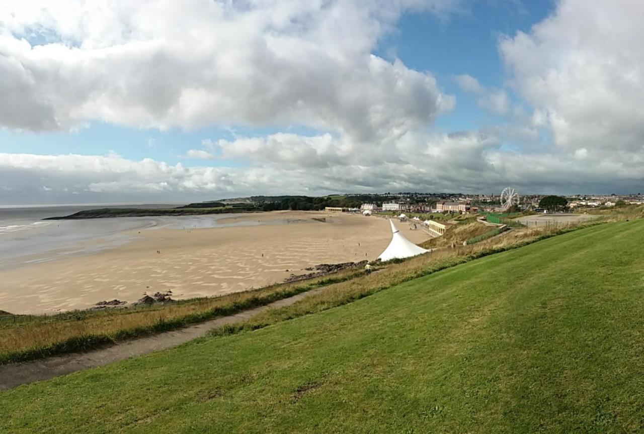 Spacious Townhouse With Sea Views Near Cardiff Barry Exterior photo
